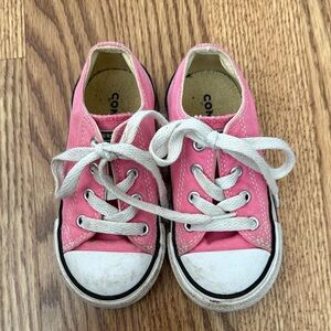 ✨ CONVERSE Kids Chuck Taylor All Star Sneakers — Pink & White — Size 7 ✨